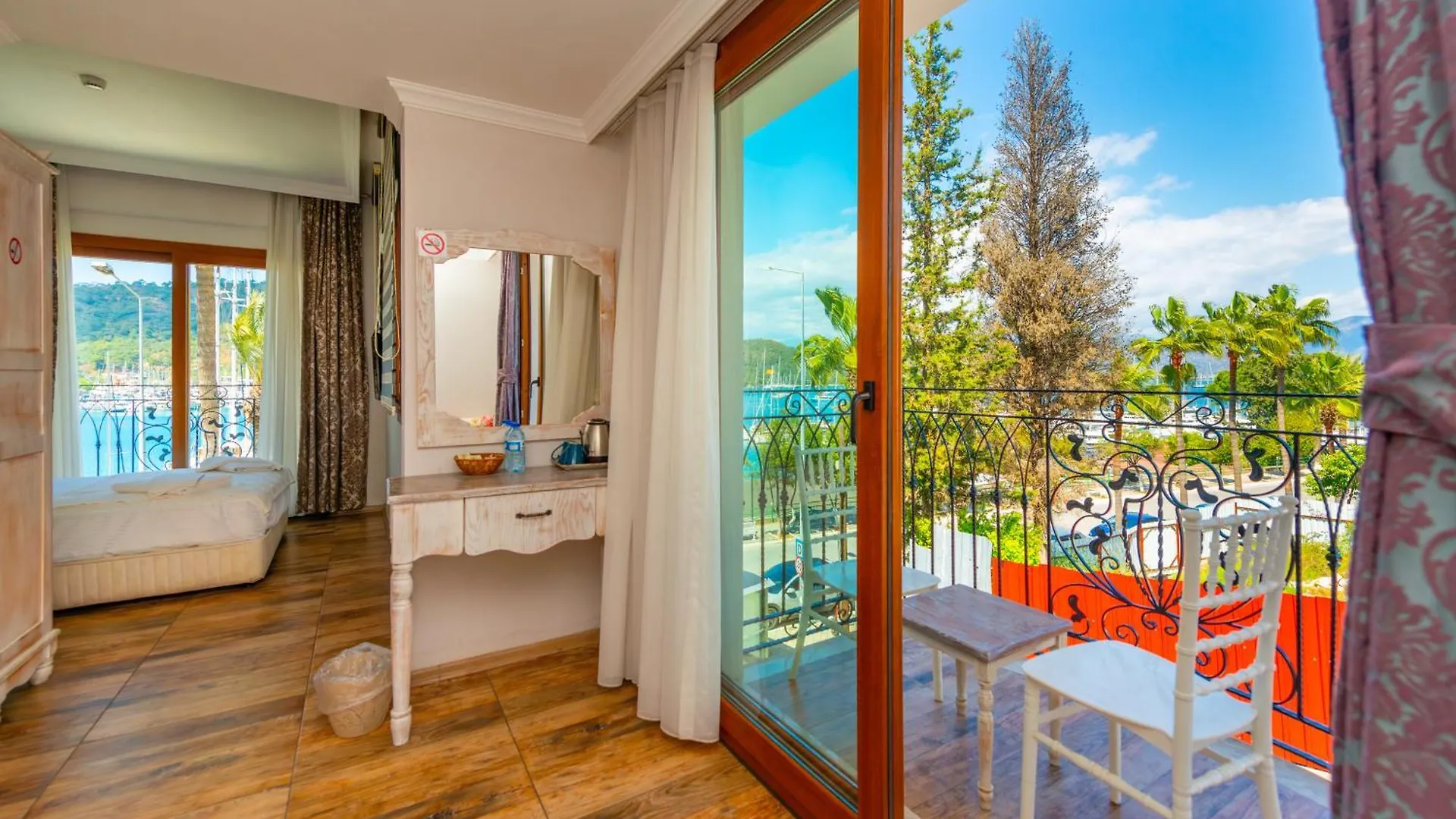 Cennet Life Hotel Fethiye
